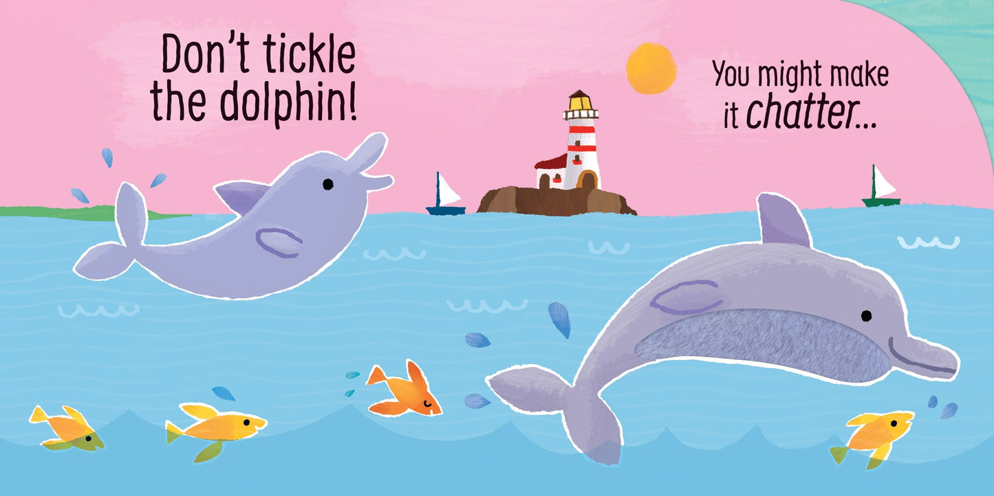 Carte senzoriala cu sunete - Don't tickle the dolphin, Usborne, 6 luni+